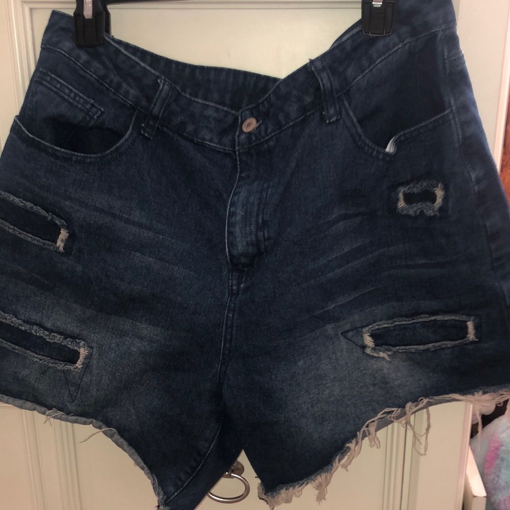 Fashion nova distressed jean shorts like brand new only wore a couple times!:)